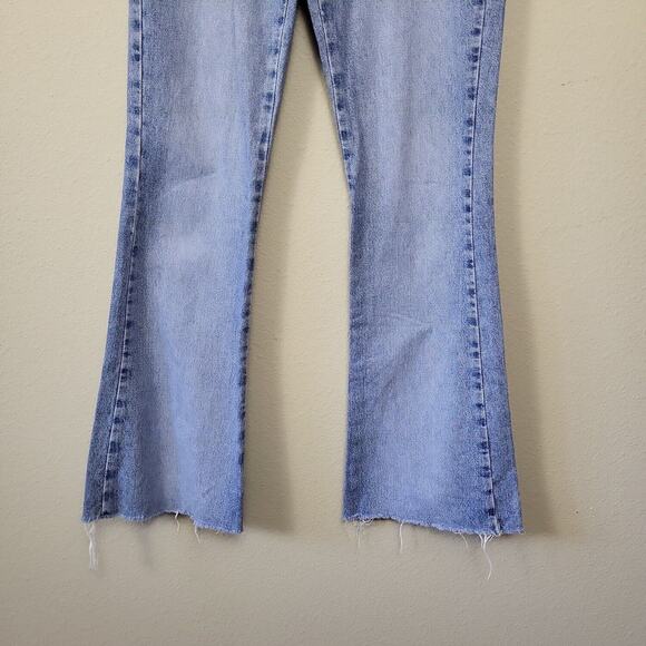 Calvin Klein Womens Blue Sandblast Light Wash Raw Hem Denim Flare Jeans Size 3 - Picture 5 of 10